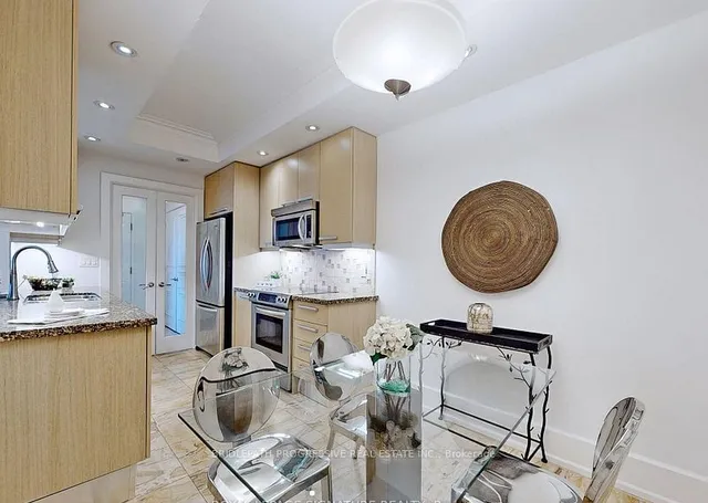 Additional image 18 of 662 Sheppard Ave Unit 504-C