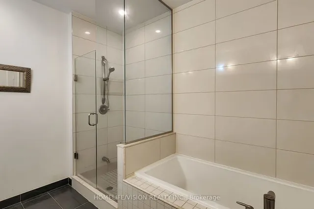 Additional image 19 of 70 Roehampton Ave Unit 2620