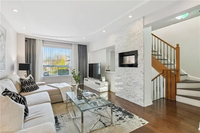 Additional image 9 of 1221 Dundix Rd Unit 176