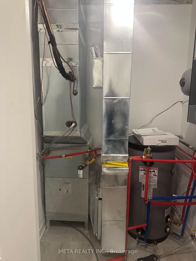 Additional image 5 of 4035 Hickory Dr Unit Th09