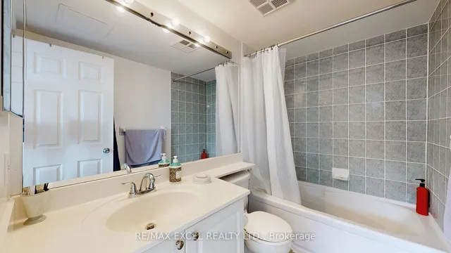 Additional image 16 of 35 Finch Ave Unit 1009