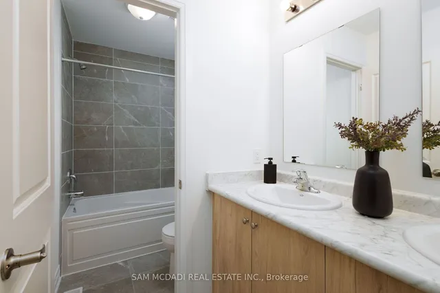 Additional image 34 of 2163 Royal Gala Circ