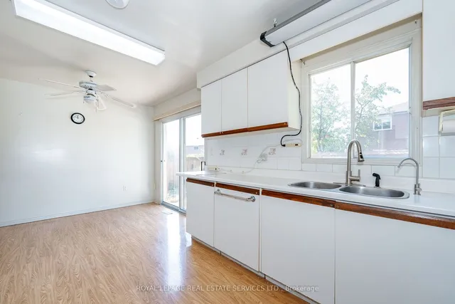 Additional image 21 of 2104 Laurelwood Dr