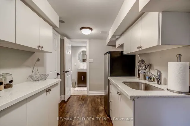 Additional image 29 of 8 Drury Cres