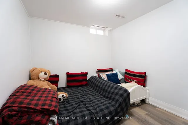 Additional image 26 of 4484 Jenkins Cres