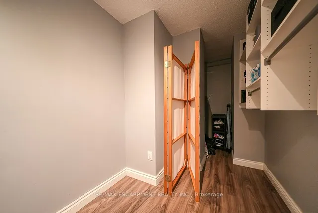 Additional image 26 of 1300 Marlborough Crt Unit 119