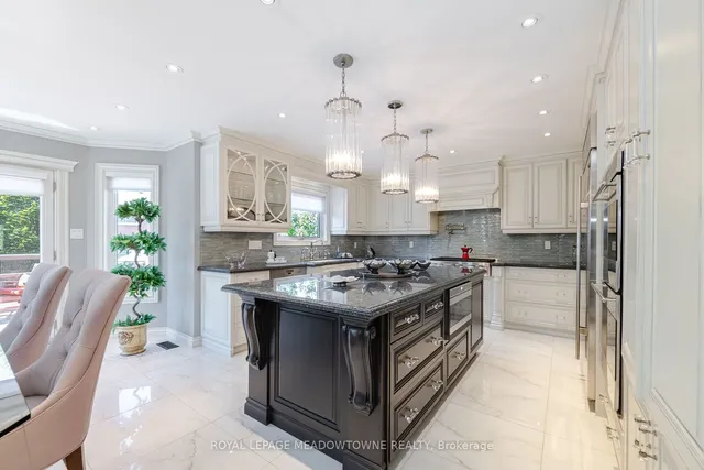 Additional image 13 of 6276 Donway Dr