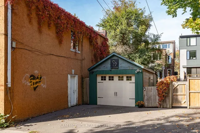 Additional image 33 of 951 Dundas St