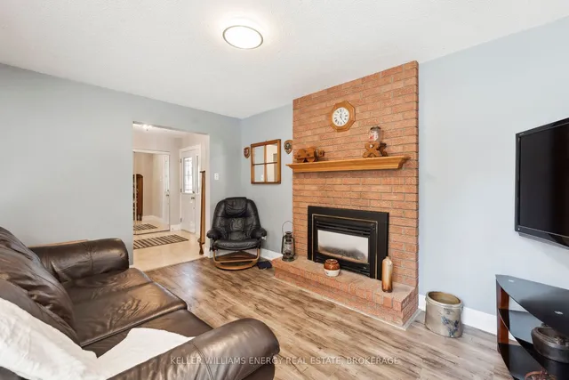 Additional image 6 of 30 Oleander Cres