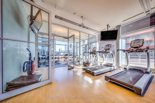 Additional image 32 of 4K Spadina Ave Unit 917