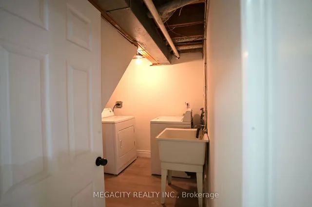 Additional image 28 of 7800 Priory Cres