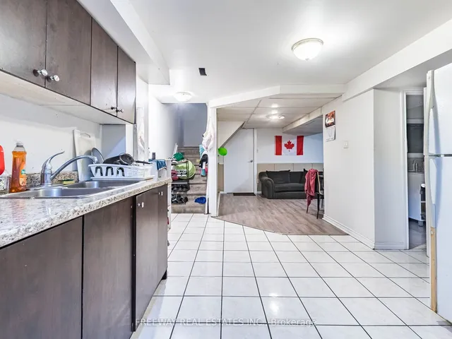 Additional image 27 of 60 Banting Cres