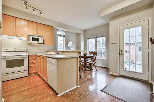 Additional image 9 of 199 Roxton Rd