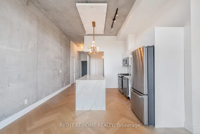 Additional image 15 of 608 Richmond St Unit LPH02