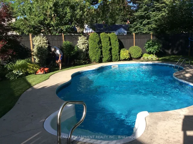 Additional image 39 of 957 Sanford Dr