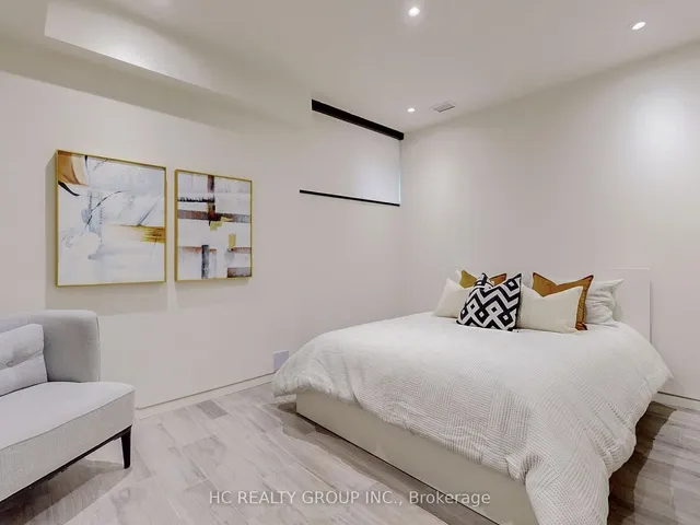 Additional image 32 of 1336 Hillhurst Rd