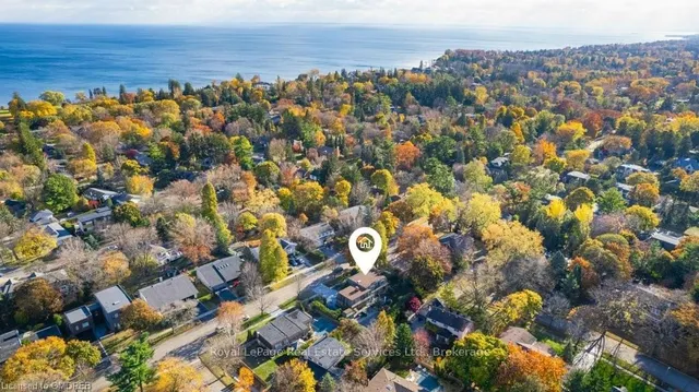 Additional image 40 of 2145 ELMHURST Ave