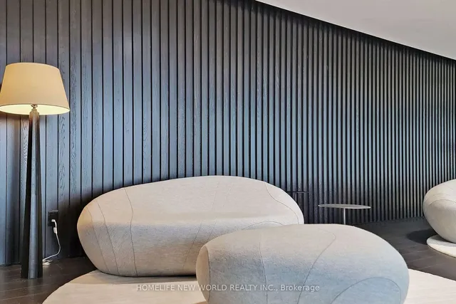 Additional image 32 of 501 Yonge St Unit 4207