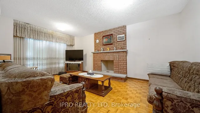 Additional image 15 of 77 flowertown Ave