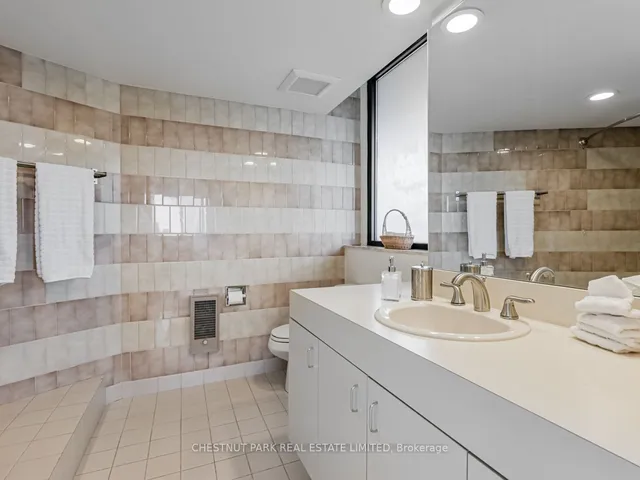 Additional image 8 of 15 Mcmurrich St Unit 1502