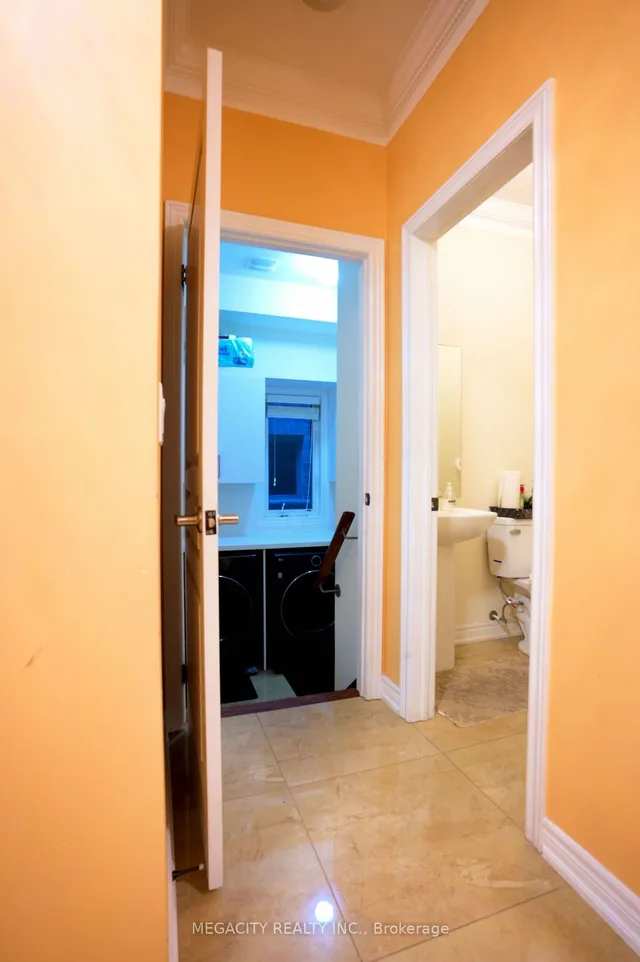 Additional image 14 of 22 Durango Dr