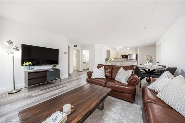 Additional image 3 of 2030 Cleaver Ave Unit 212