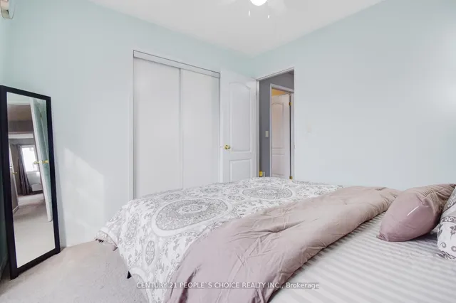 Additional image 27 of 4872 Capri Cres