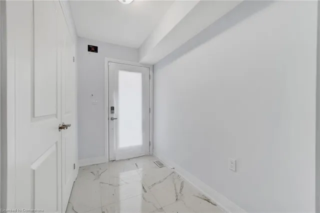 Additional image 3 of 2122 Royal Gala Cir