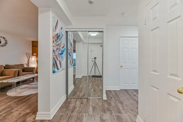 Additional image 6 of 5 Lisa St Unit 1002