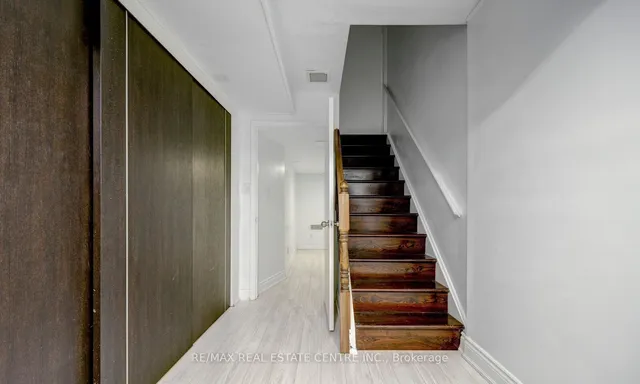 Additional image 23 of 12 Charing Dr