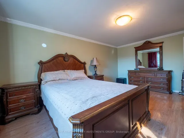 Additional image 17 of 1704 Oberon Cres