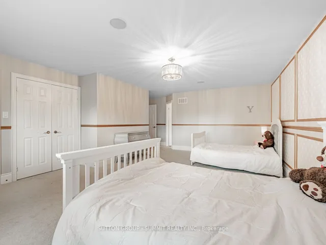 Additional image 17 of 54 Viewmount Cres