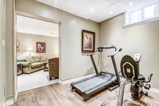 Additional image 23 of 10 Chestnut Ave