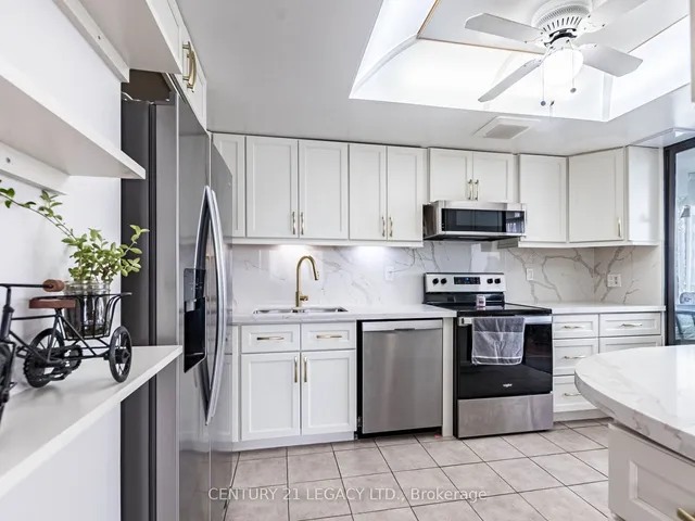 Additional image 19 of 8 Lisa St Unit 1402