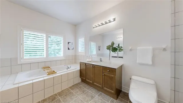 Additional image 27 of 2238 Lyndhurst Dr