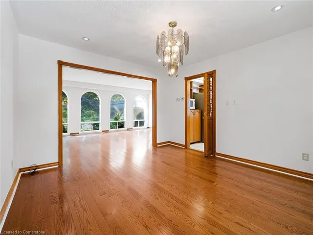 Additional image 9 of 165 Cavendish Crt