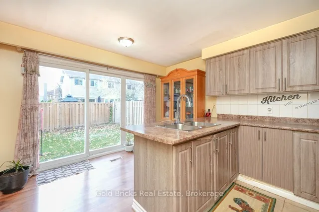 Additional image 11 of 19 Mikado Cres