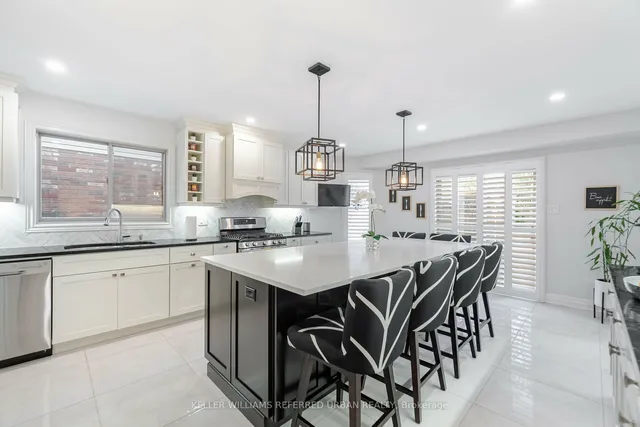 Additional image 9 of 522 Larkspur Lane