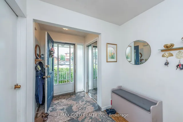 Additional image 6 of 6872 Darcel Ave