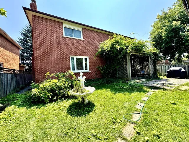 Additional image 40 of 403 Glenashton Dr