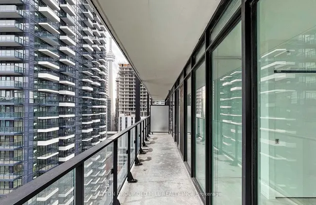 Additional image 8 of 125 Peter St Unit 2308