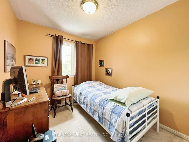 Additional image 24 of 1249 Quest Circ