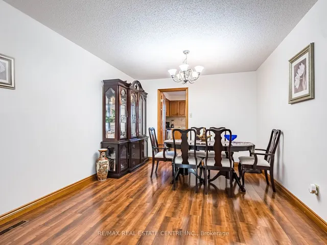 Additional image 8 of 433 Silverthorne Cres