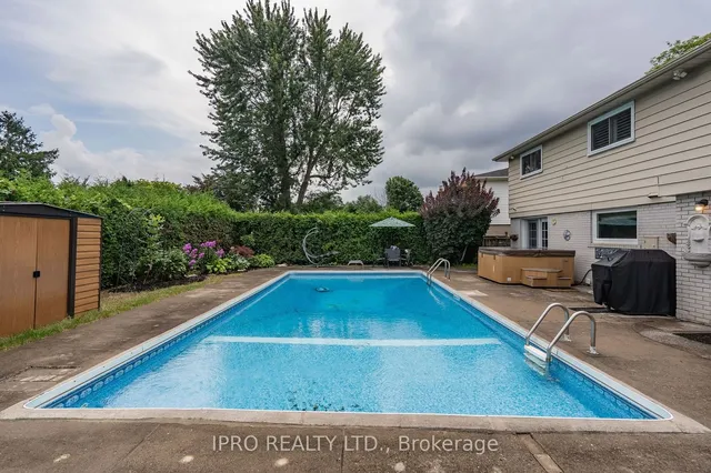 Additional image 32 of 23 Ferndale Cres