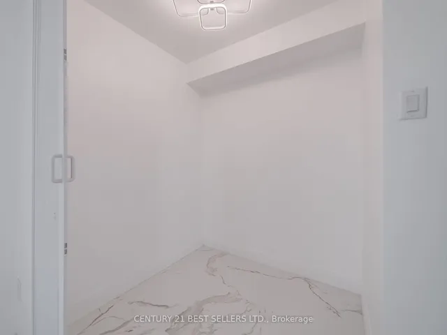 Additional image 30 of 3650 Kaneff Cres Unit 601