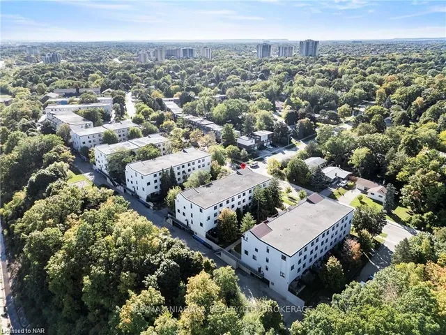 Additional image 38 of 1058 FALGARWOOD Dr Unit 142