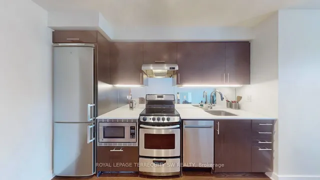 Additional image 9 of 320 Richmond St Unit 810