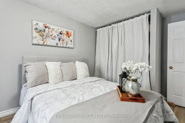 Additional image 27 of 2359 Malcolm Cres