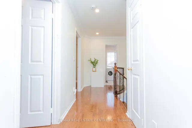 Additional image 19 of 835 Stonebridge Ave