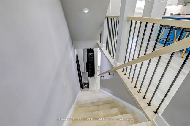 Additional image 7 of 1270 Gainsborough Dr Unit 1